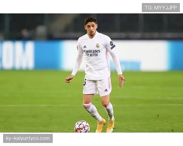 巴尔韦德如何以B2B中场身份实现攻防一体化的战术价值