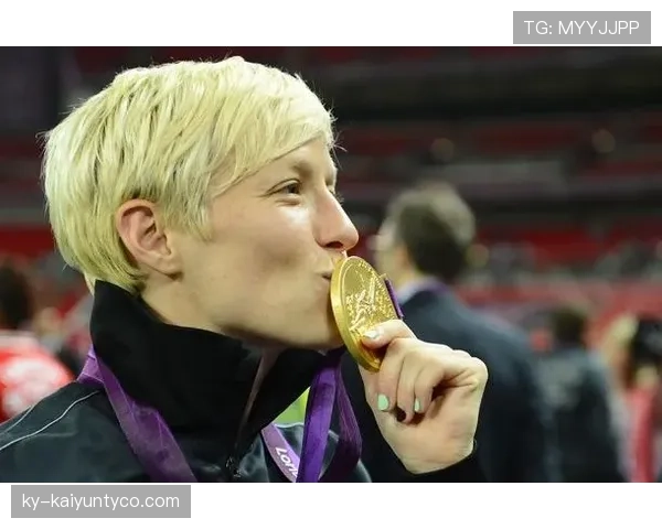 梅根·拉皮诺日常是精打细算？别告诉我世界杯奖金都花社交了吧！